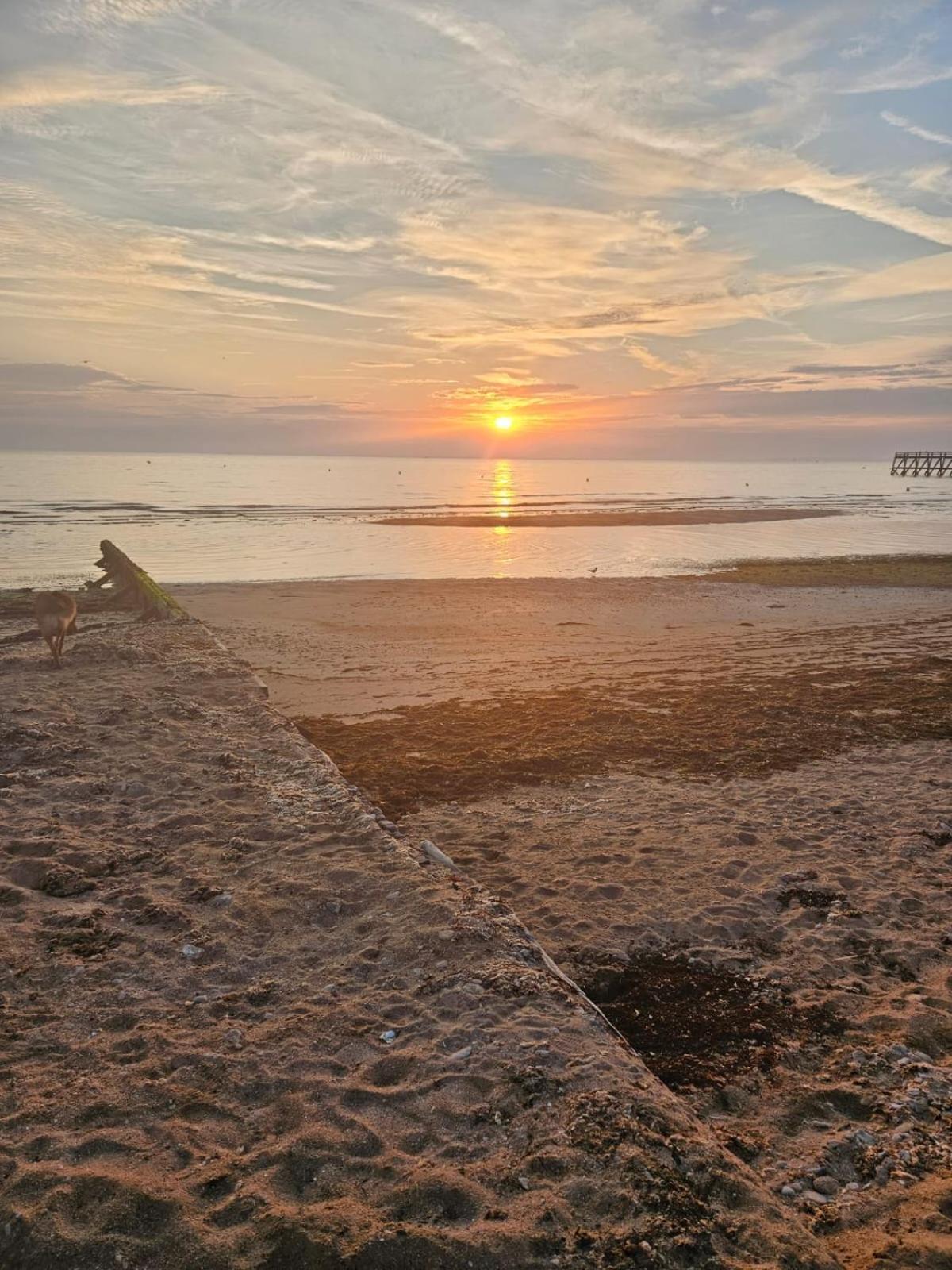 Entre Ciel Et Mer Luc-sur-Mer Esterno foto